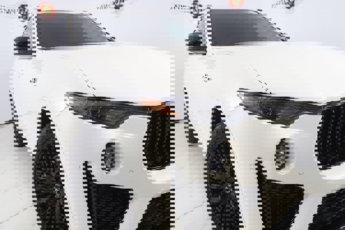 Used 2021 Maserati Levante S image 19