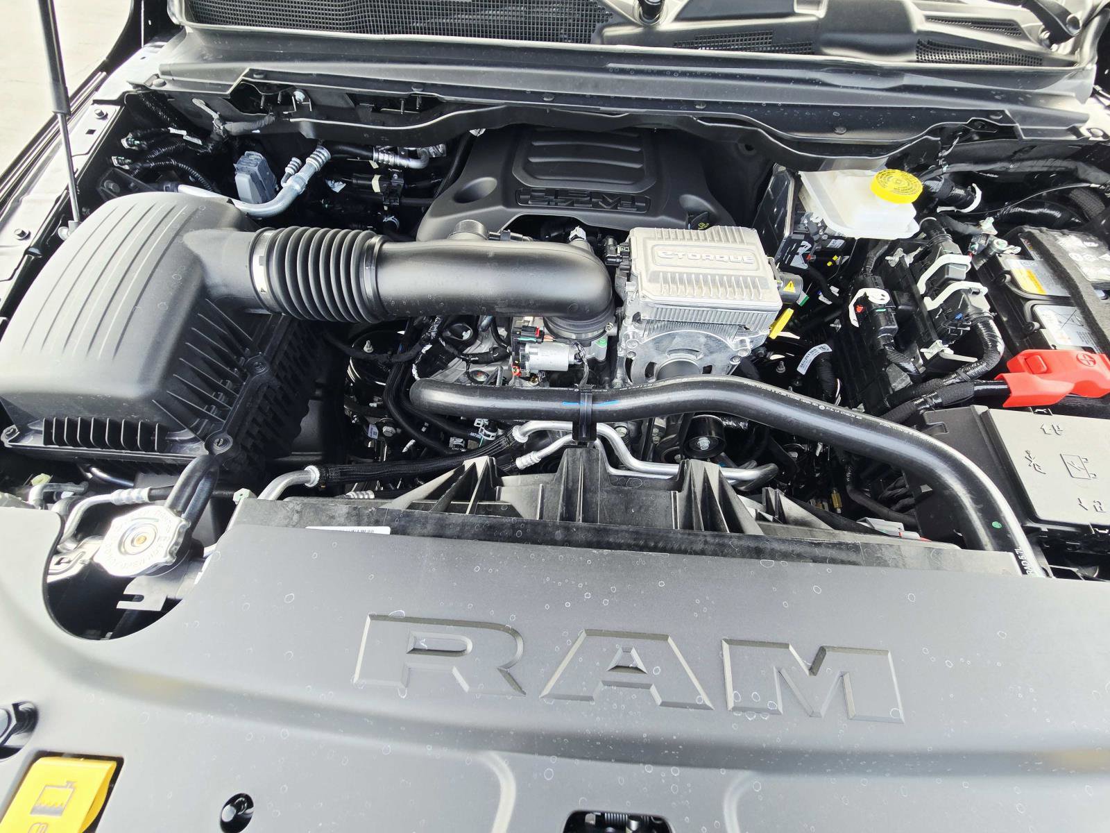New 2026 RAM 1500 Laramie AWD/4WD image 21