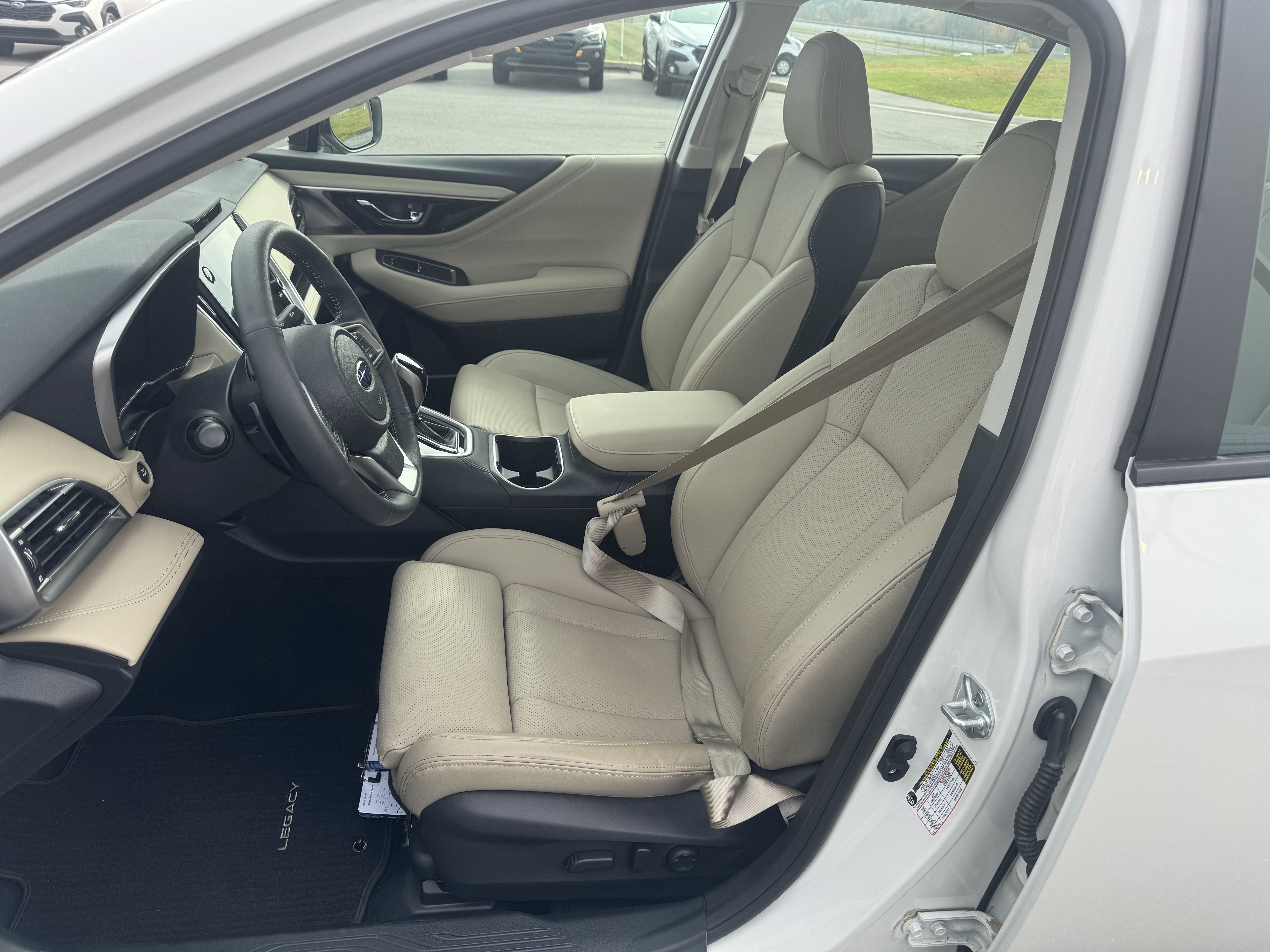 Used 2025 Subaru Legacy Limited AWD/4WD image 12