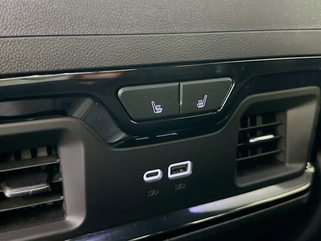 Used 2024 GMC Sierra 1500 AT4 w/ Technology Package image 26