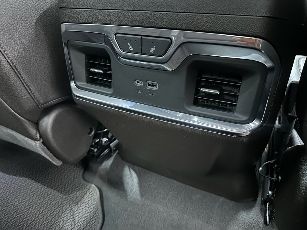 Used 2024 GMC Sierra 1500 Denali w/ Denali Reserve Package image 23