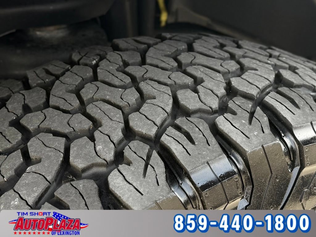 Used 2023 Jeep Wrangler Unlimited Rubicon 4xe w/ Dual Top Group AWD/4WD image 13
