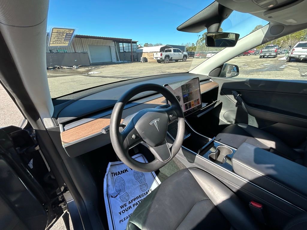 Used 2020 Tesla Model Y Long Range video 2