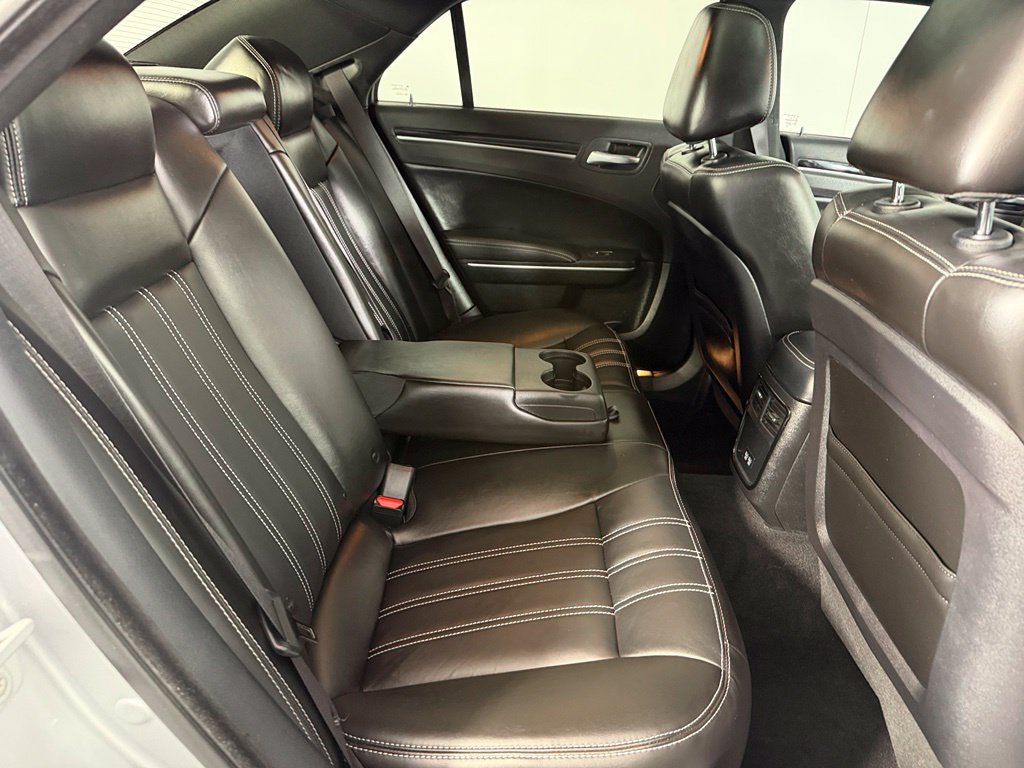 Certified 2022 Chrysler 300 S RWD image 16