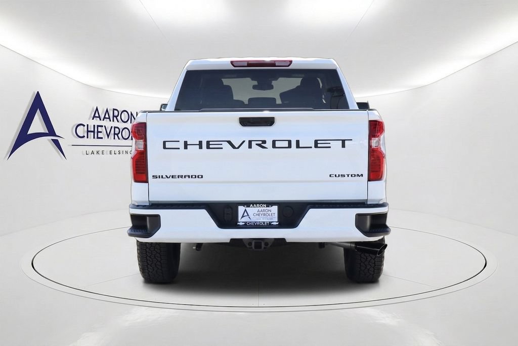 New 2026 Chevrolet Silverado 1500 Custom w/ Turbomax Blackout Package AWD/4WD image 5