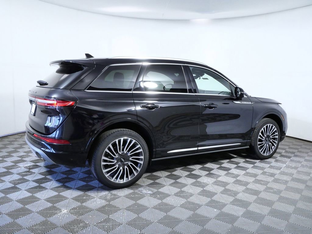 Certified 2022 Lincoln Corsair Reserve w/ Equipment Group 201A image 9