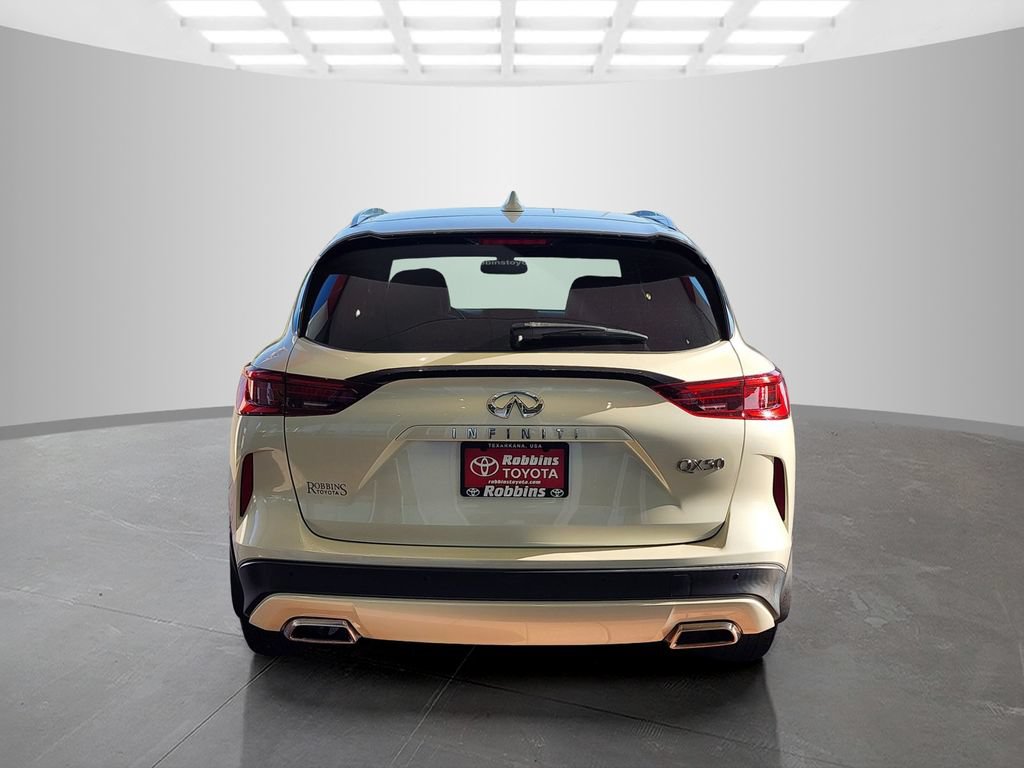 Used 2022 INFINITI QX50 Luxe w/ Appearance Package FWD image 6