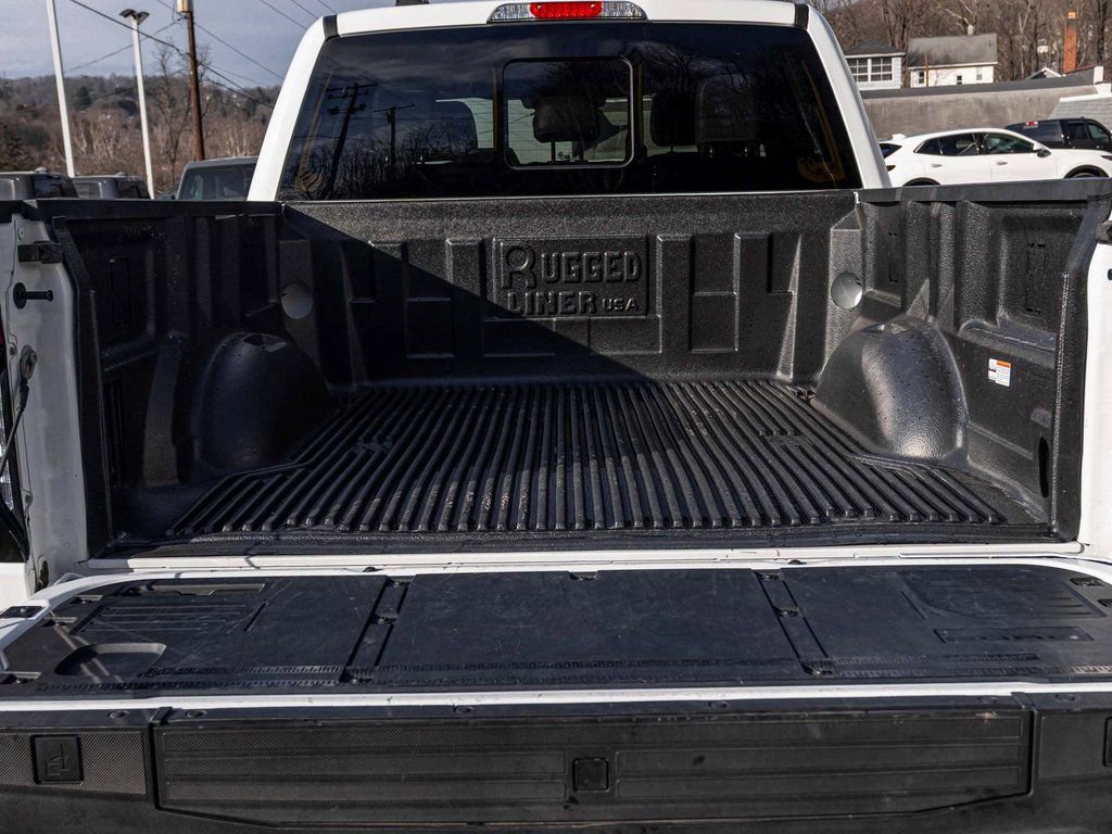 Used 2023 Ford F150 Lightning Lariat image 28