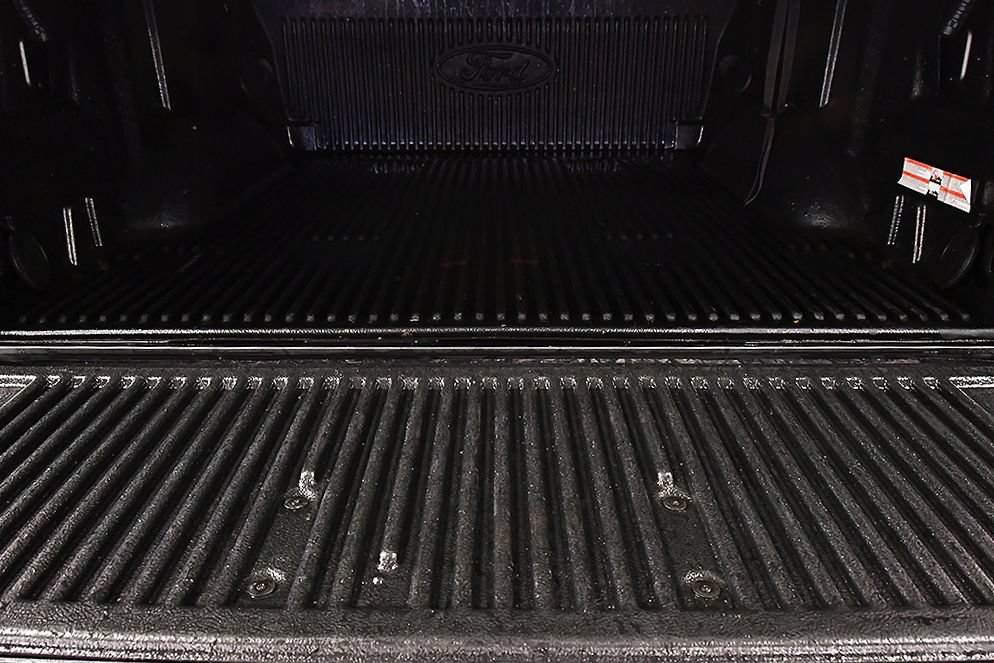 Used 2018 Ford F150 XLT w/ Equipment Group 302A Luxury AWD/4WD image 13
