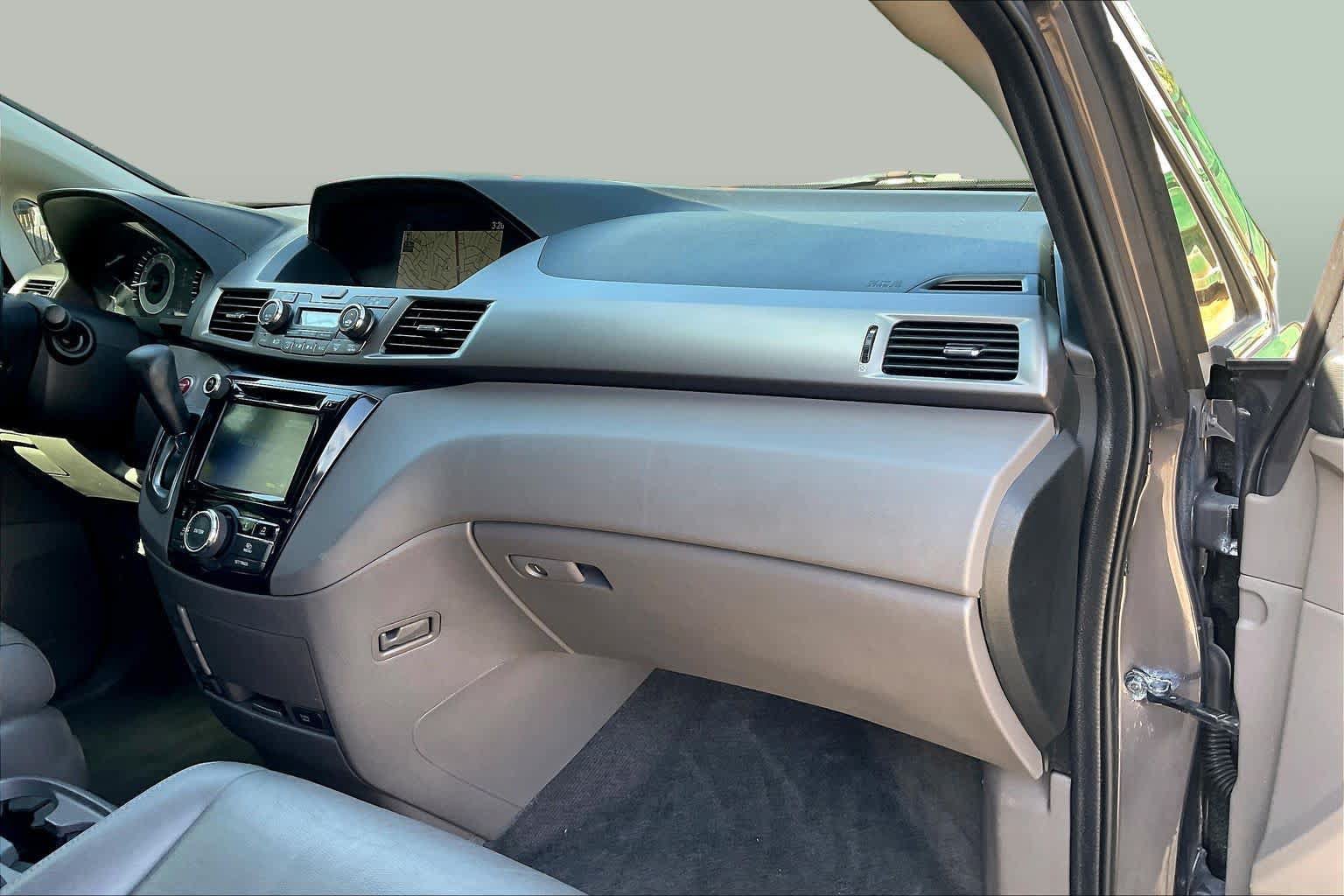 Used 2016 Honda Odyssey EX-L image 17