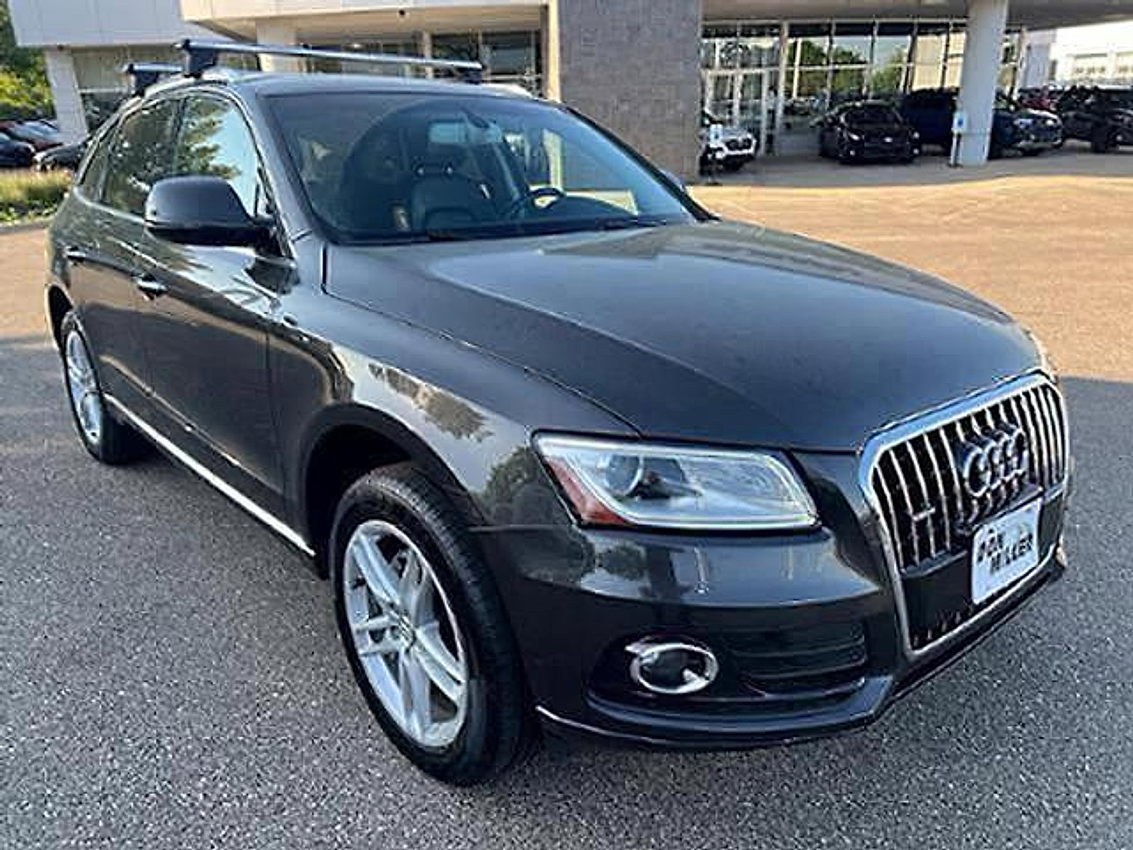 Used 2016 Audi Q5 2.0T Premium Plus w/ Technology Package AWD/4WD image 1