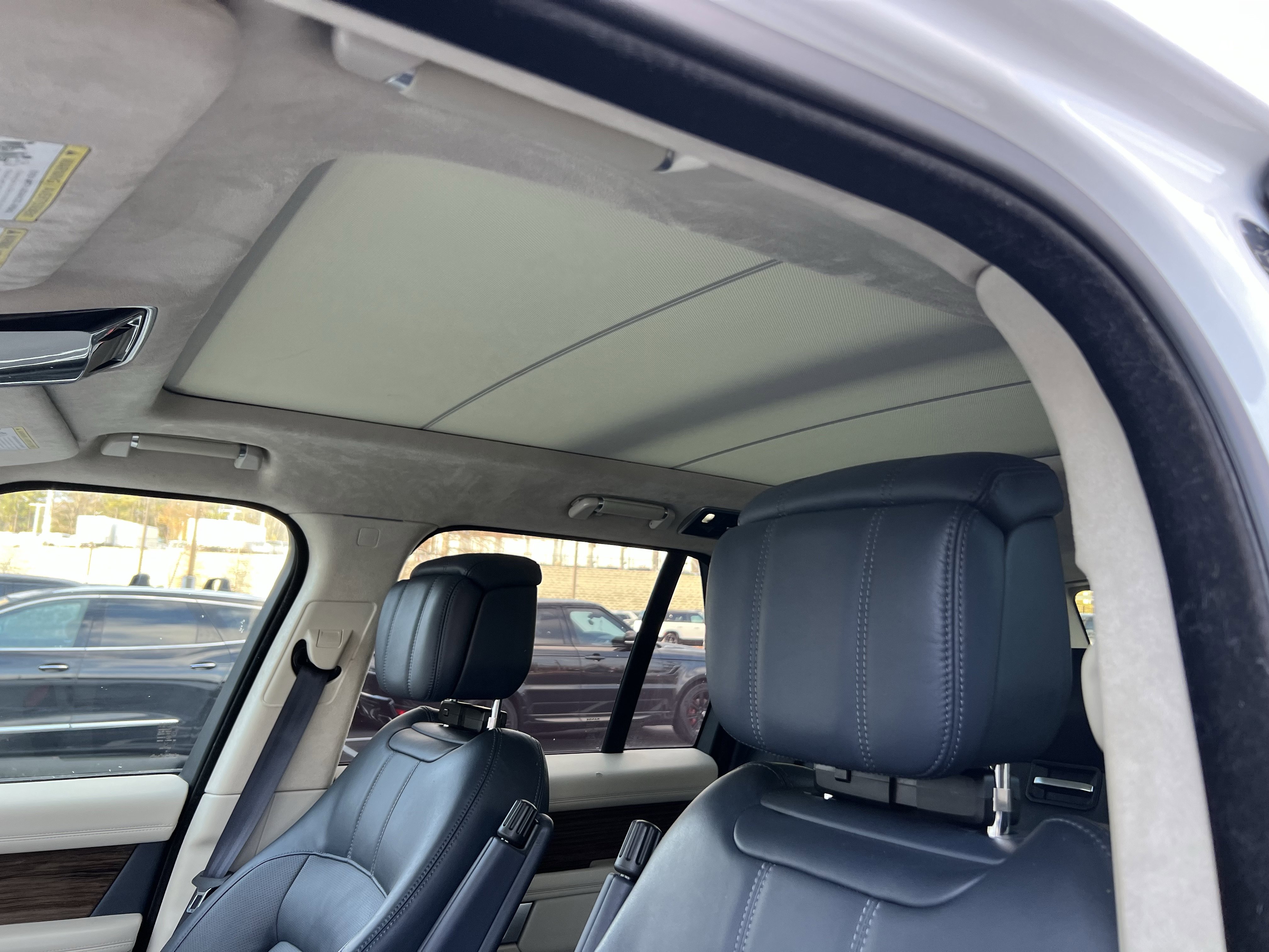 Certified 2022 Land Rover Range Rover P525 Westminster Edition image 16