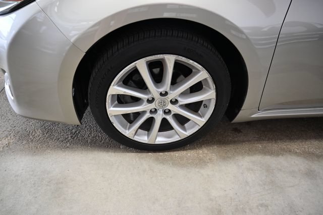 Used 2013 Toyota Avalon Limited FWD image 30