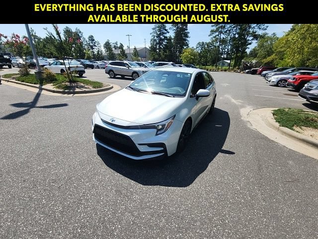 Used 2023 Toyota Corolla SE FWD image 4