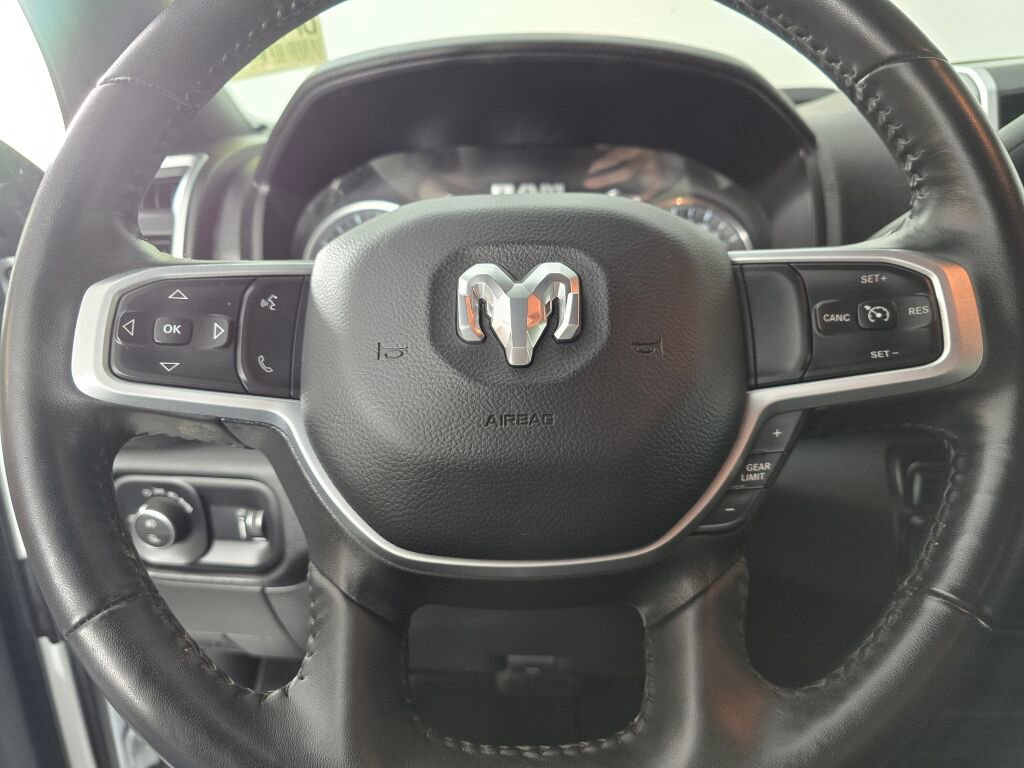 Used 2024 RAM 3500 Big Horn image 24