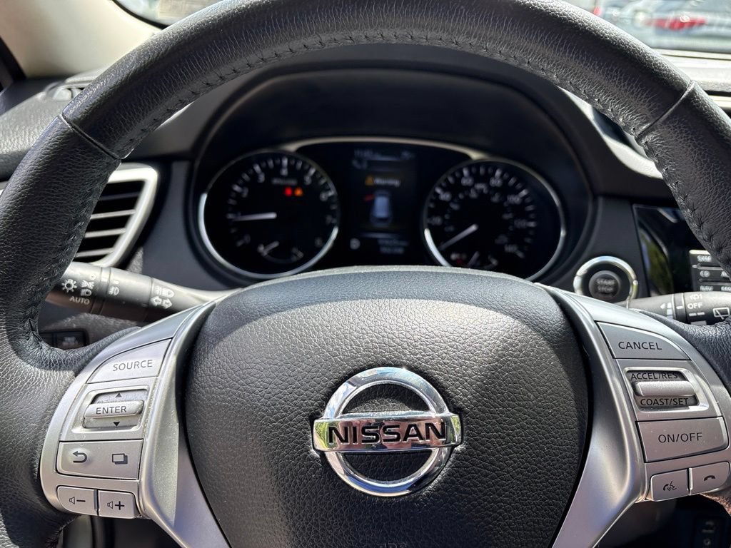 Used 2016 Nissan Rogue SL w/ SL Premium Package AWD/4WD image 23