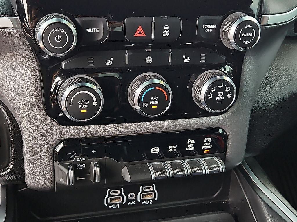 Used 2025 RAM 3500 Lone Star AWD/4WD image 27
