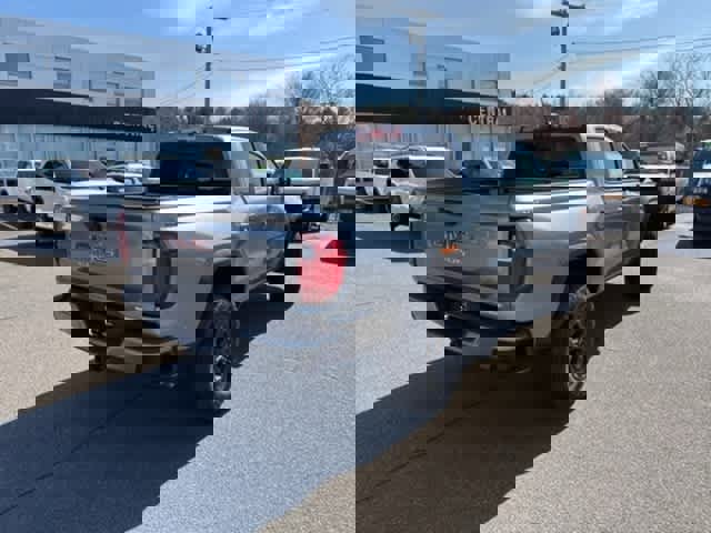 New 2025 GMC Canyon Elevation w/ Convenience Package image 7