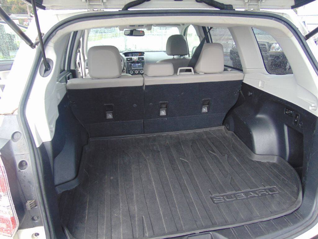 Used 2014 Subaru Forester 2.5i Touring AWD/4WD image 13