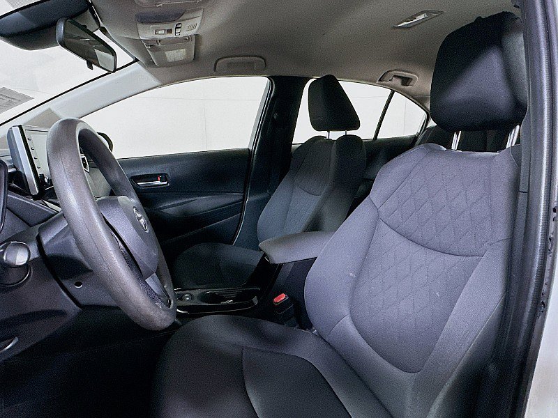 Used 2020 Toyota Corolla LE FWD image 11