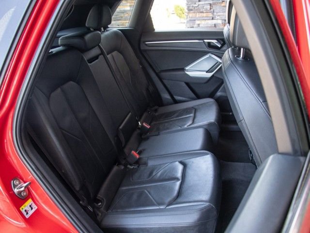 Used 2022 Audi Q3 2.0T Premium image 22