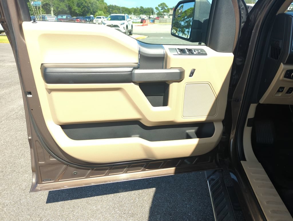 Used 2015 Ford F150 XLT w/ Equipment Group 302A Luxury RWD image 17