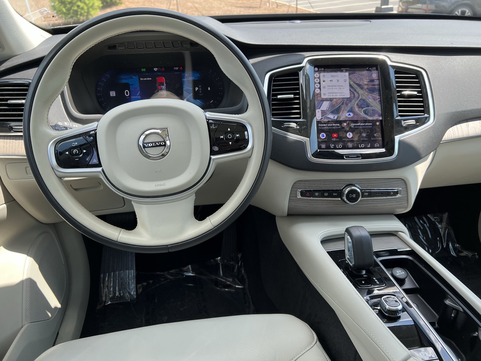 Used 2025 Volvo XC90 B6 Plus AWD/4WD image 29