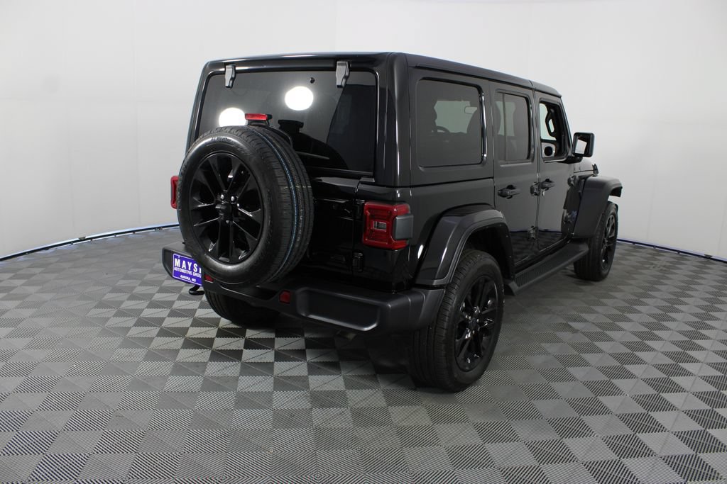 Used 2025 Jeep Wrangler Unlimited Sahara AWD/4WD image 23