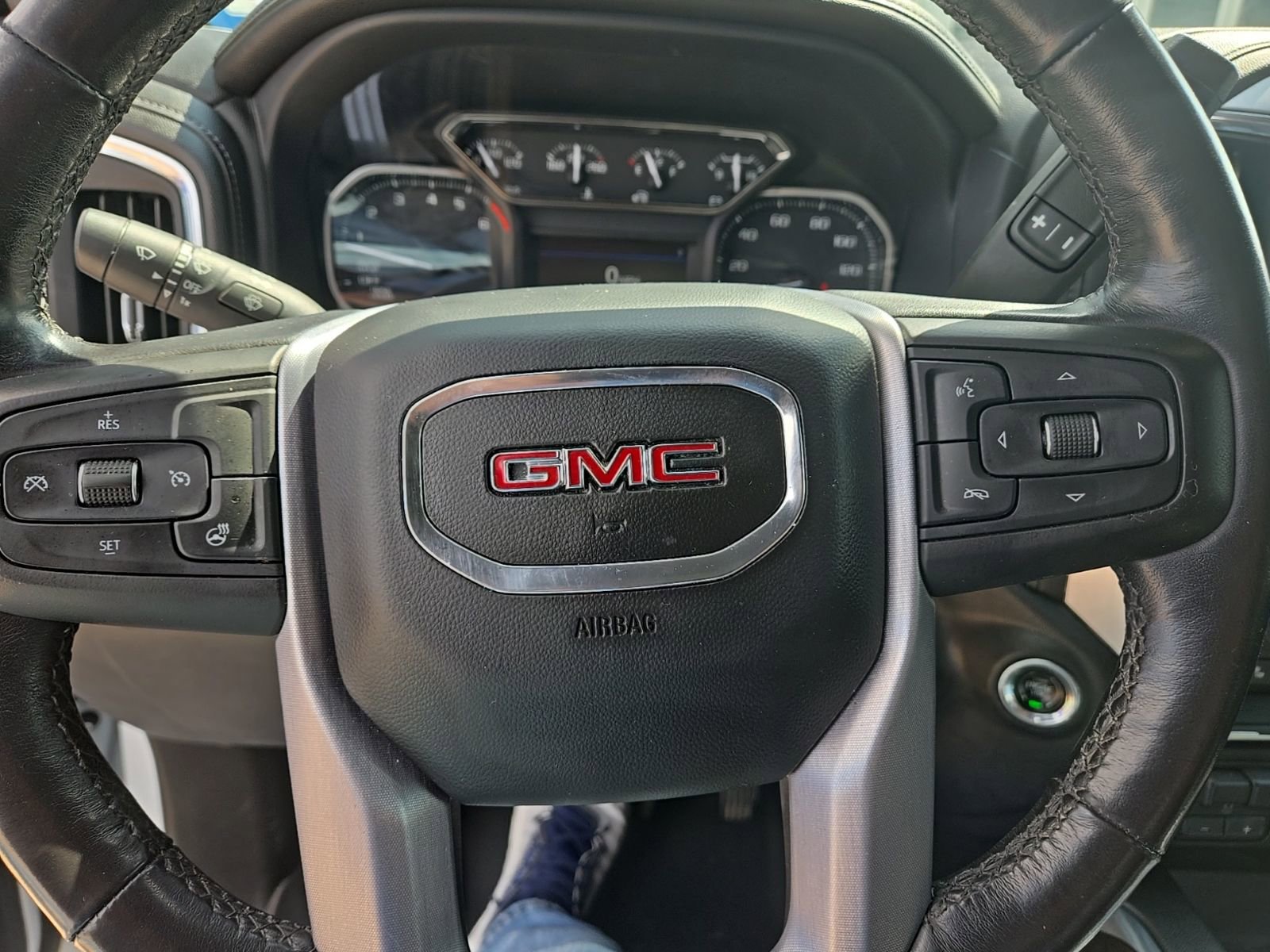 Used 2020 GMC Sierra 1500 SLT image 13