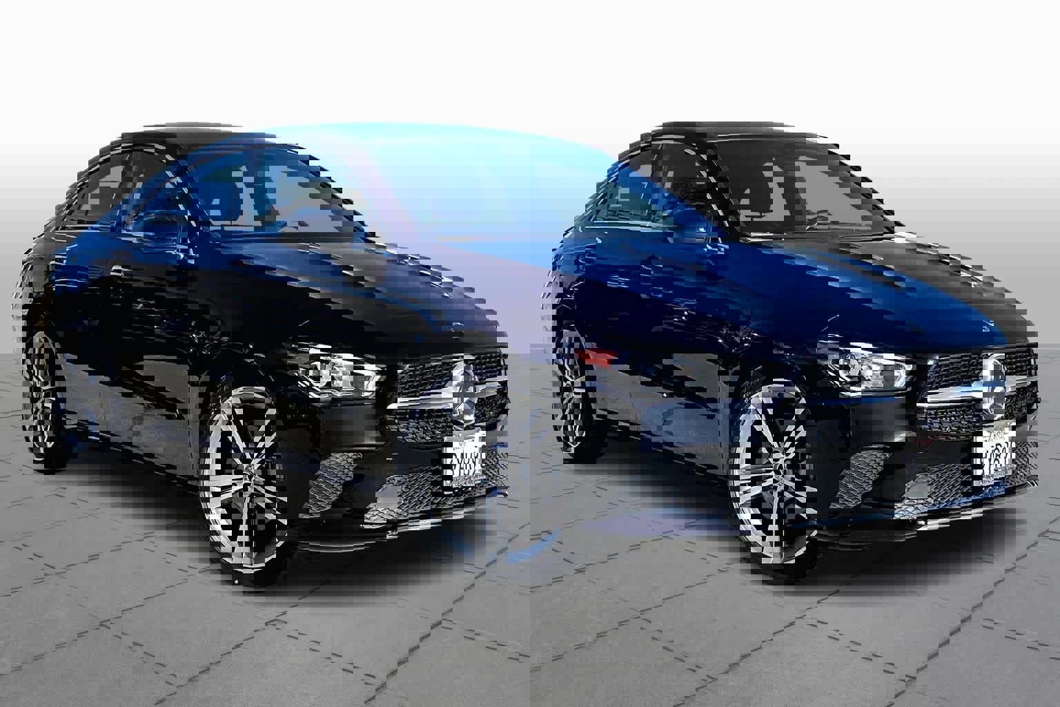 Used 2022 Mercedes-Benz CLA 250 image 2