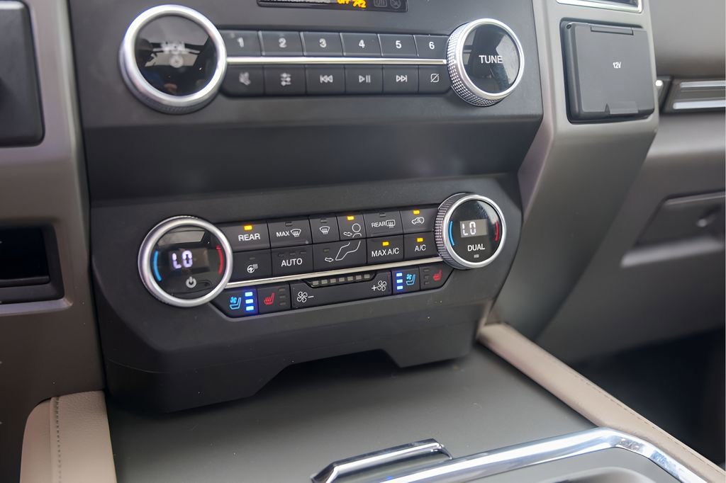 Used 2021 Ford Expedition XLT RWD image 21