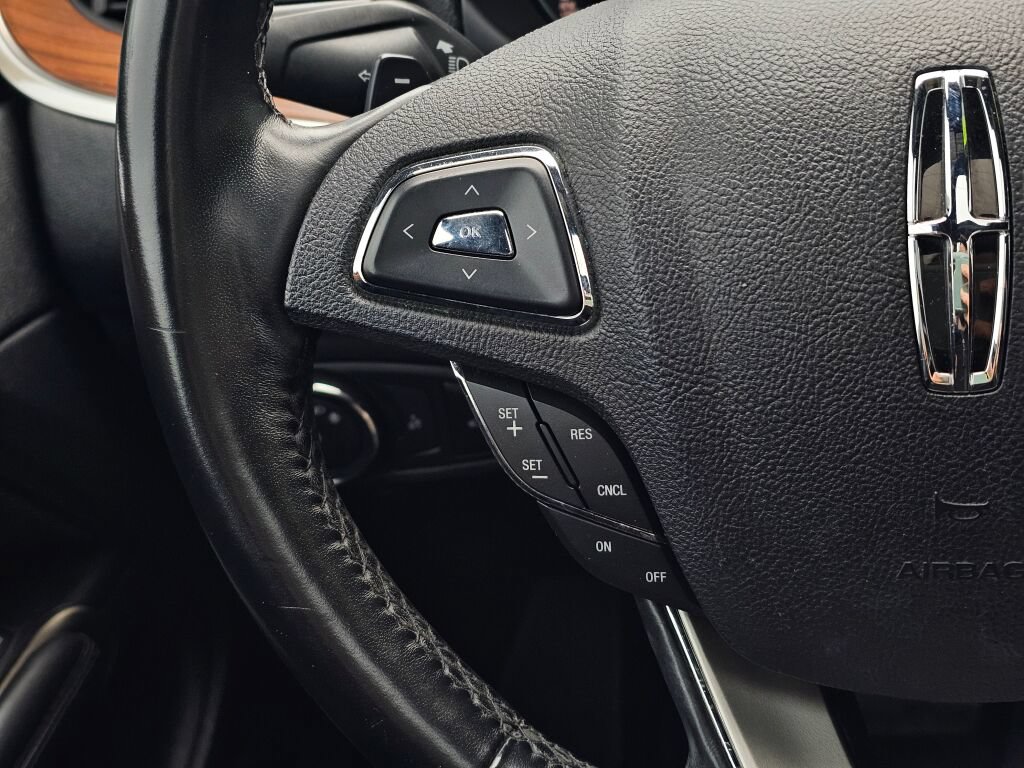 Used 2017 Lincoln MKC Select w/ Select Plus Package AWD/4WD image 25
