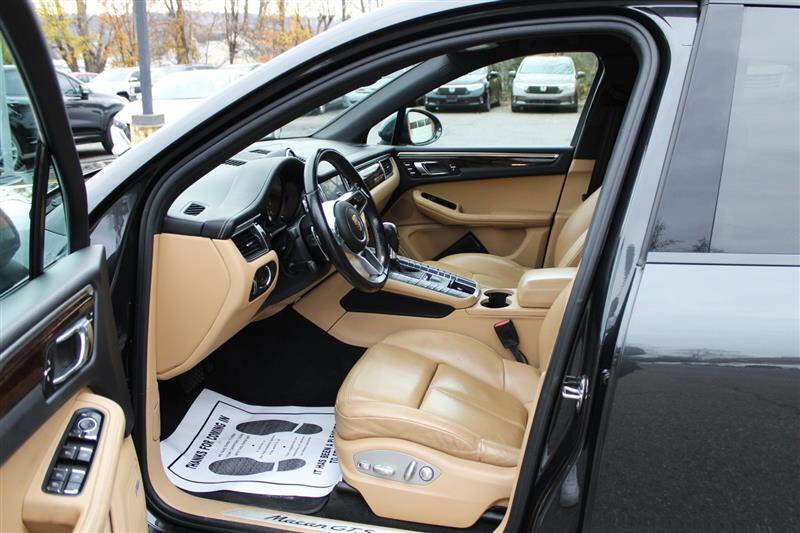 Used 2017 Porsche Macan GTS image 10