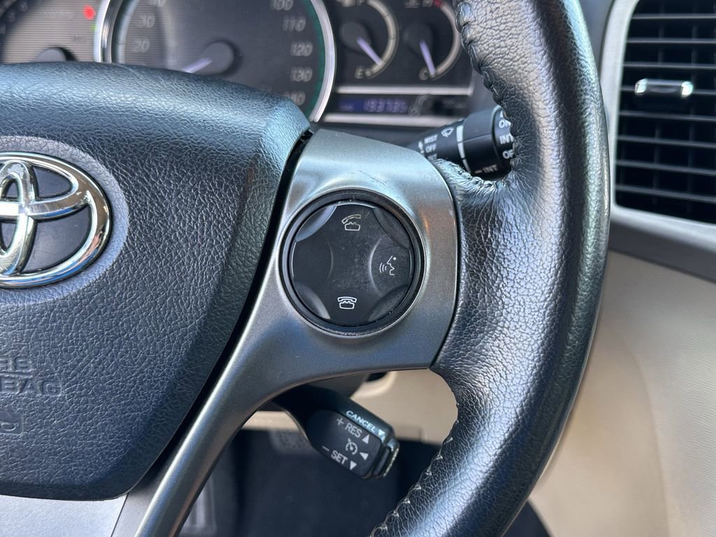 Used 2013 Toyota Venza XLE w/ XLE Premium Pkg image 30