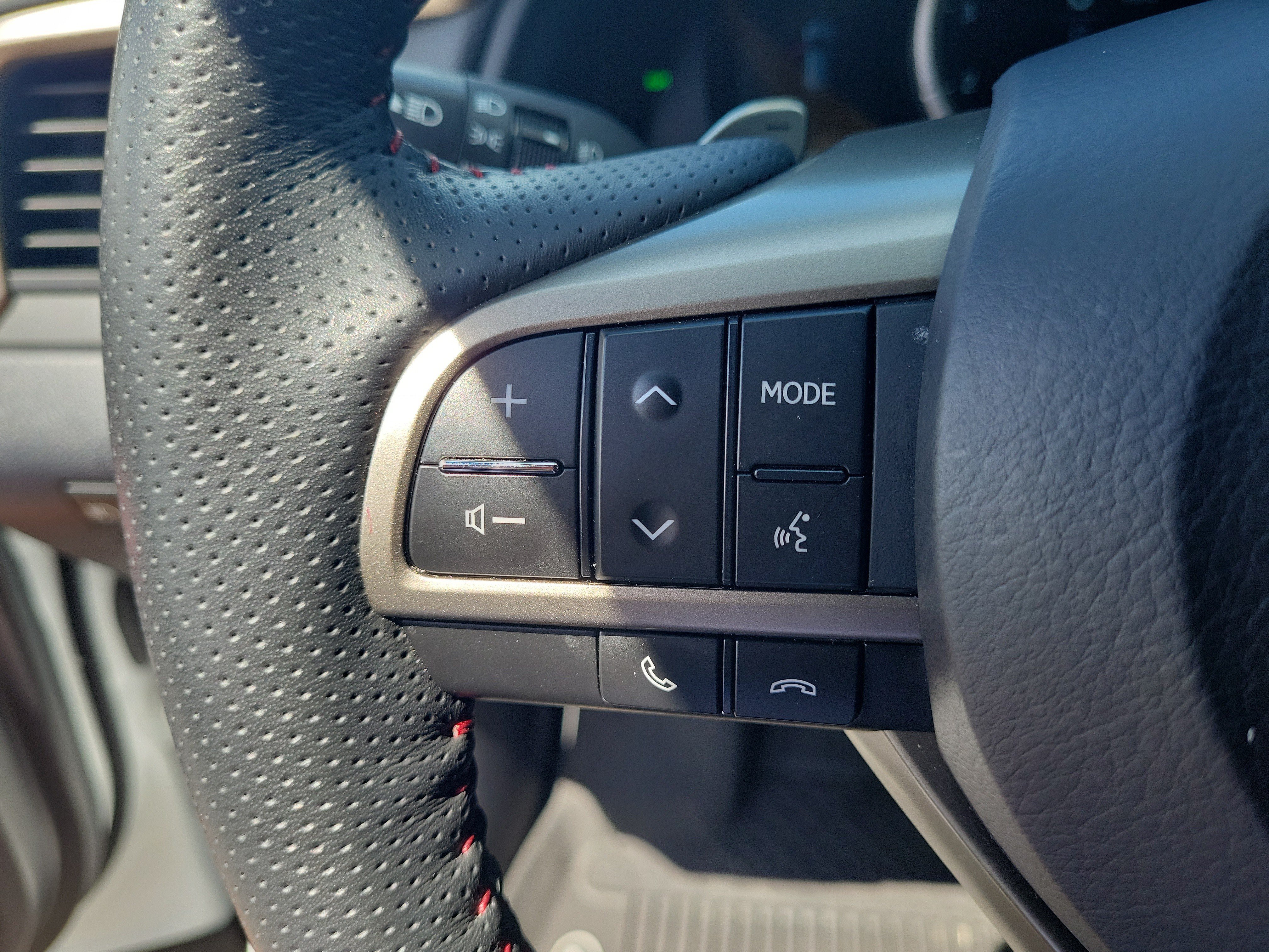 Used 2022 Lexus RX 350 F Sport w/ Accessory Package AWD/4WD image 19