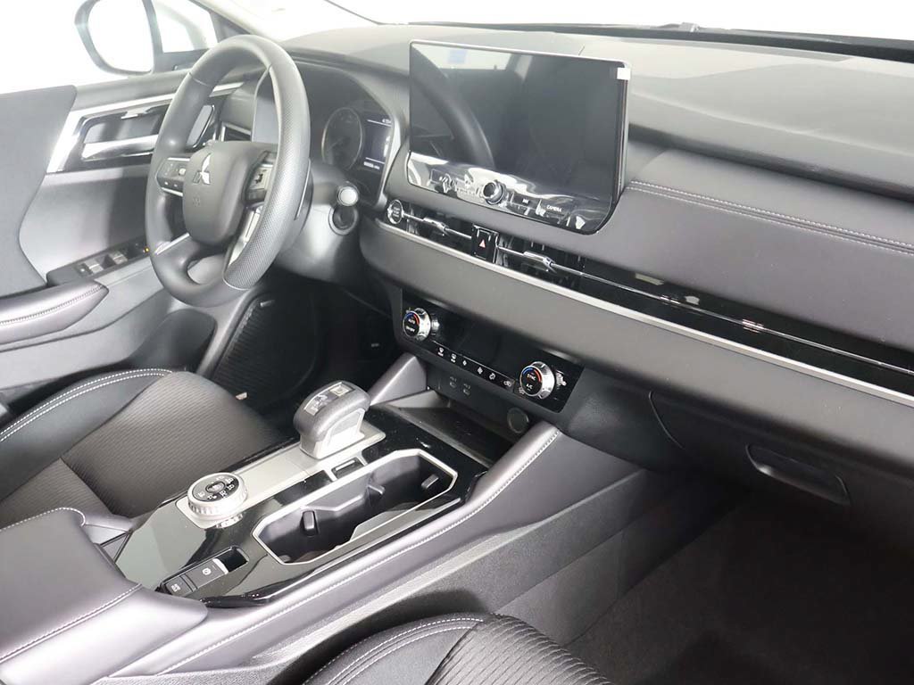 New 2026 Mitsubishi Outlander ES AWD/4WD image 27
