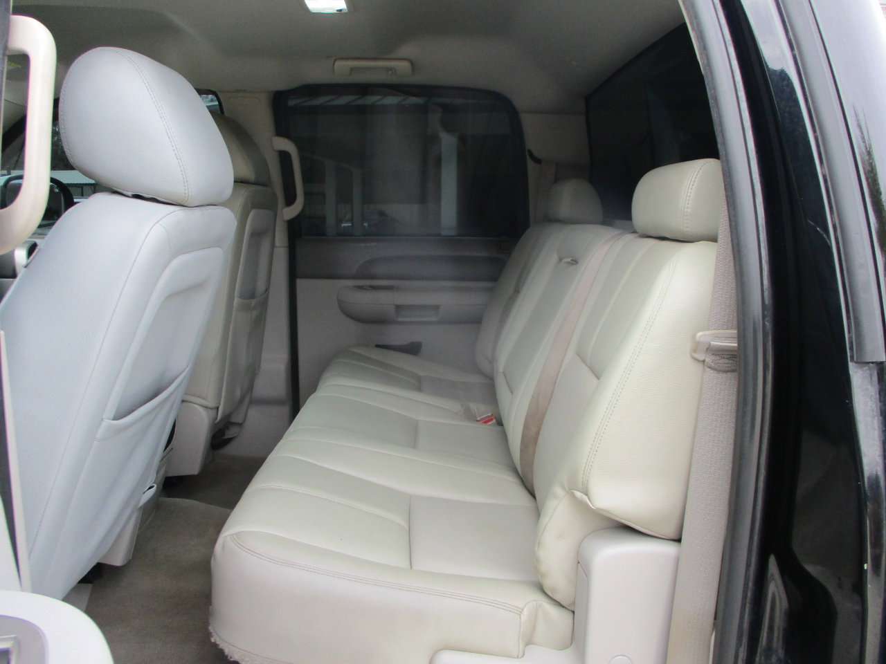 Used 2010 GMC Sierra 1500 SLE w/ Regional Value Package image 15