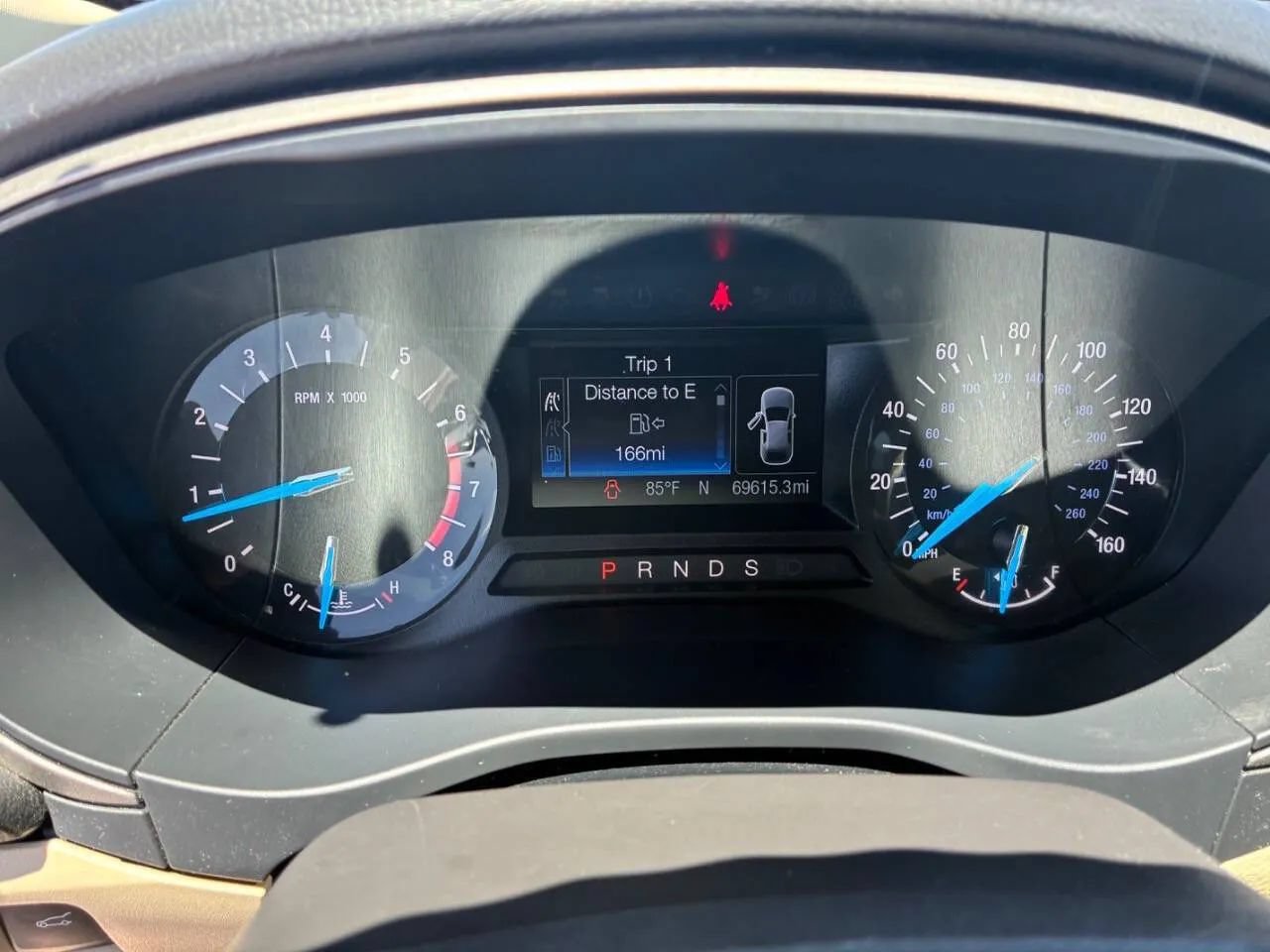Used 2015 Ford Fusion SE FWD image 22