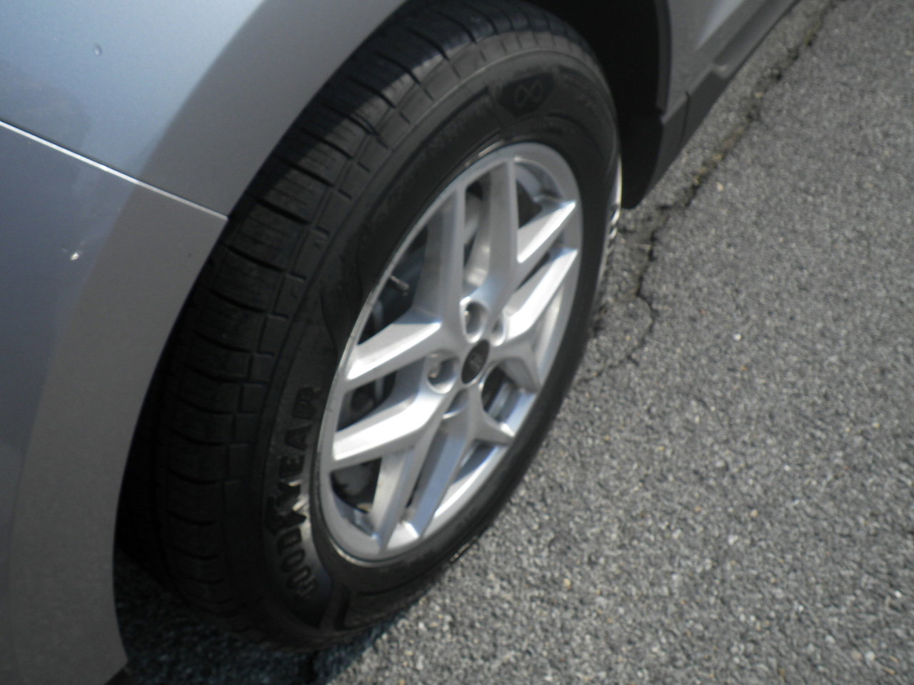 Certified 2024 Ford Edge SEL image 12