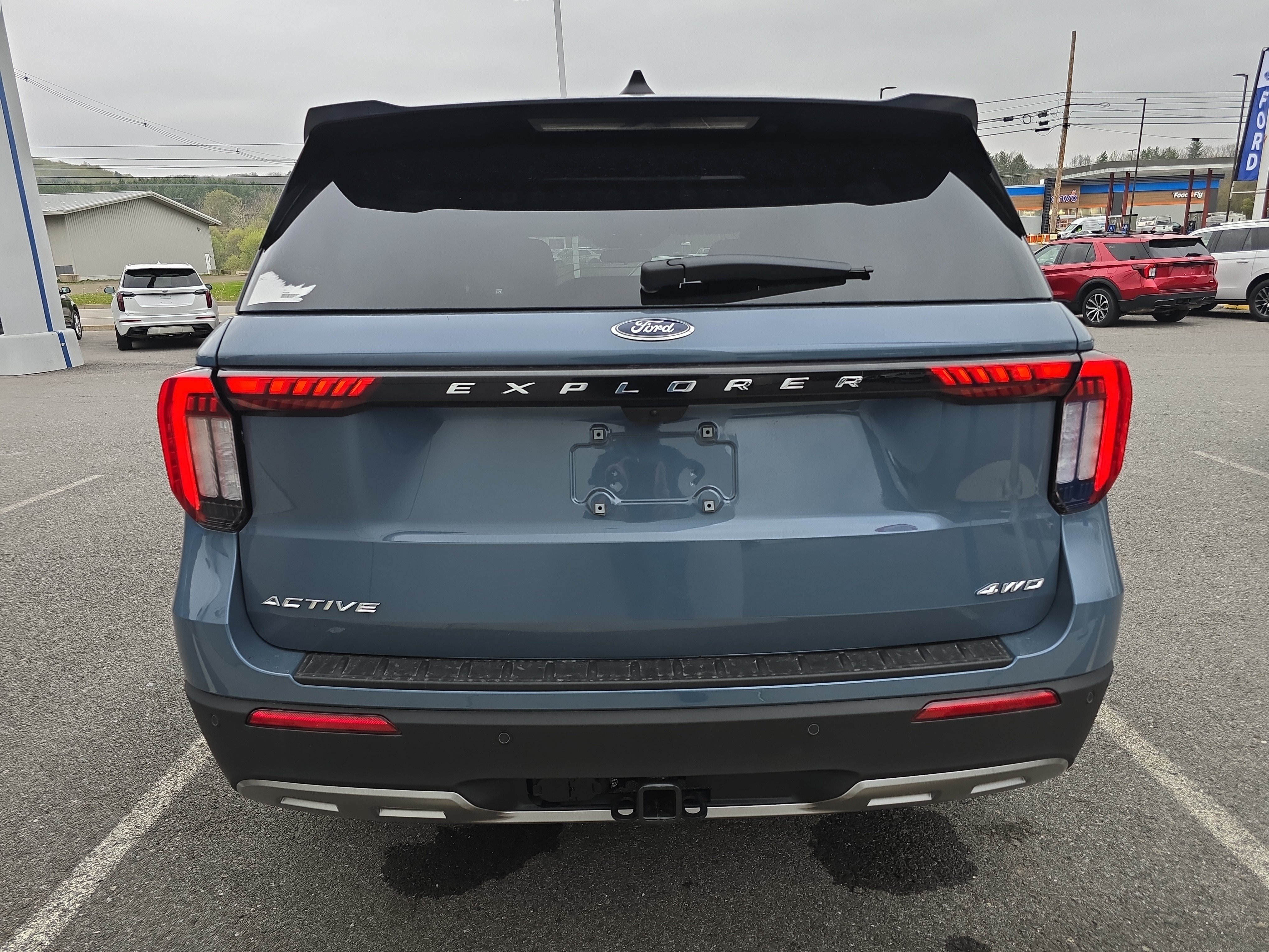 New 2026 Ford Explorer Active w/ Active Comfort Package AWD/4WD video 4