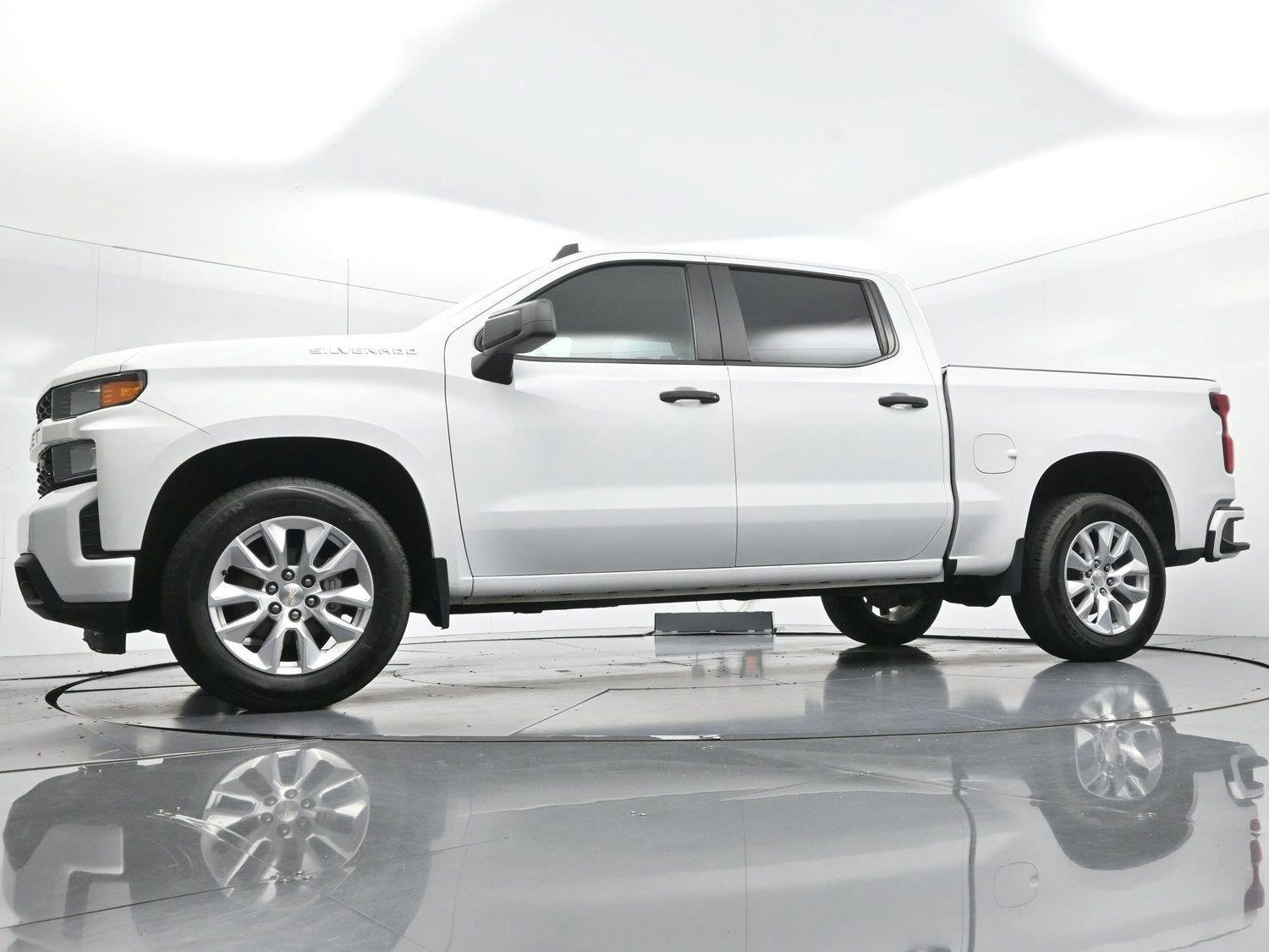 Used 2022 Chevrolet Silverado 1500 Custom w/ Safety Confidence Package RWD image 44