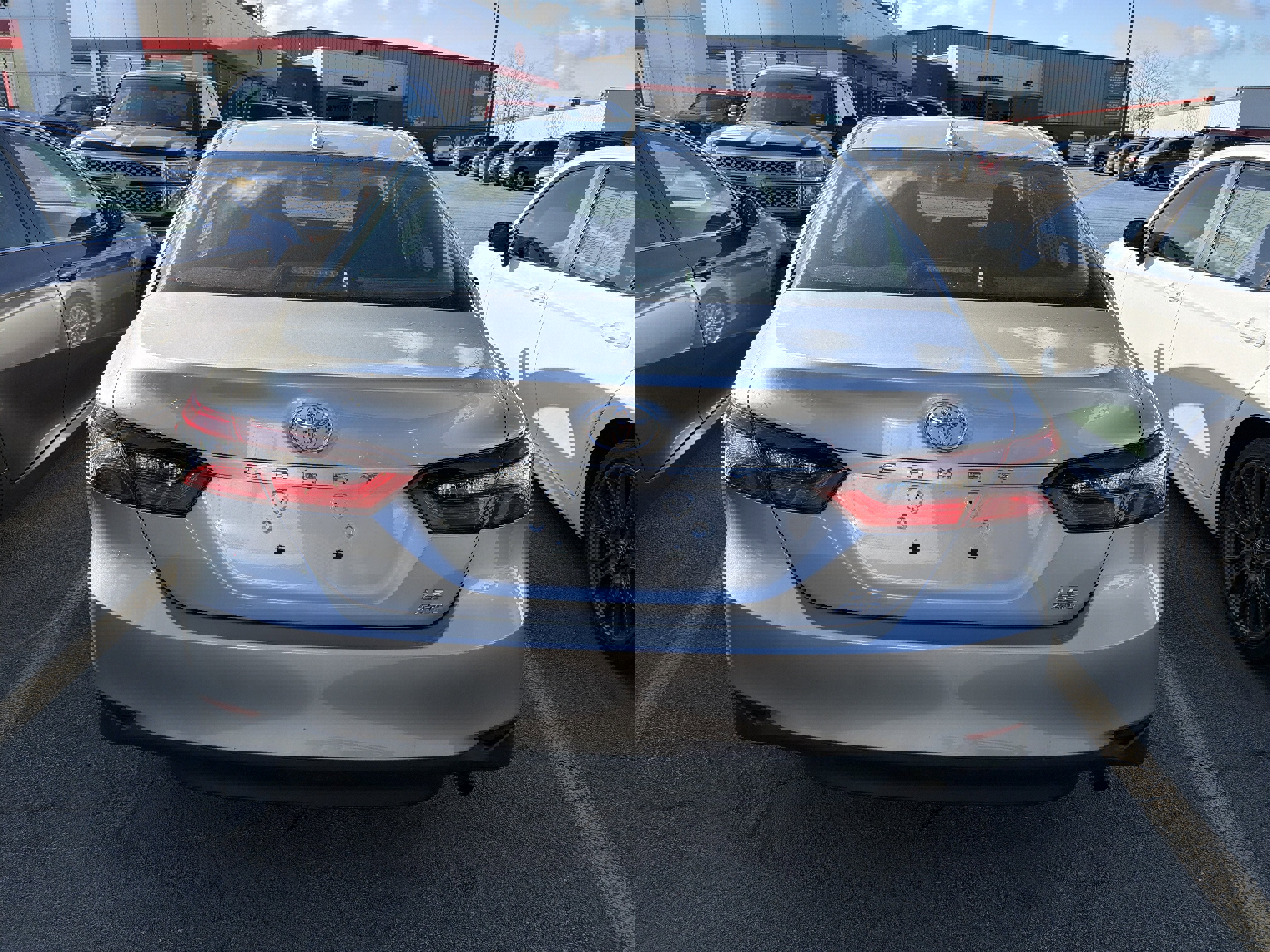 Used 2023 Toyota Camry LE image 6