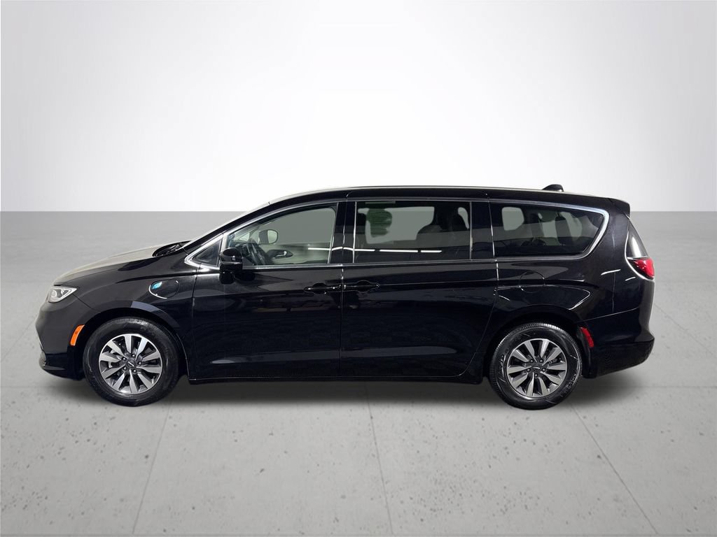 Used 2024 Chrysler Pacifica Limited FWD image 9