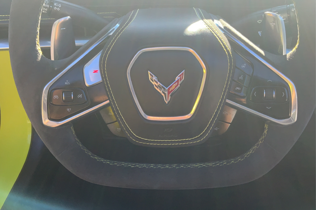 Used 2021 Chevrolet Corvette Stingray Premium Conv w/ Z51 Performance Package RWD image 14