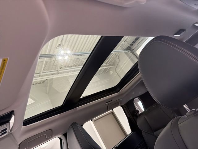 Used 2025 Mitsubishi Outlander SEL image 21