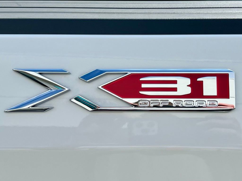 Used 2025 GMC Sierra 1500 Elevation w/ Preferred Package image 16