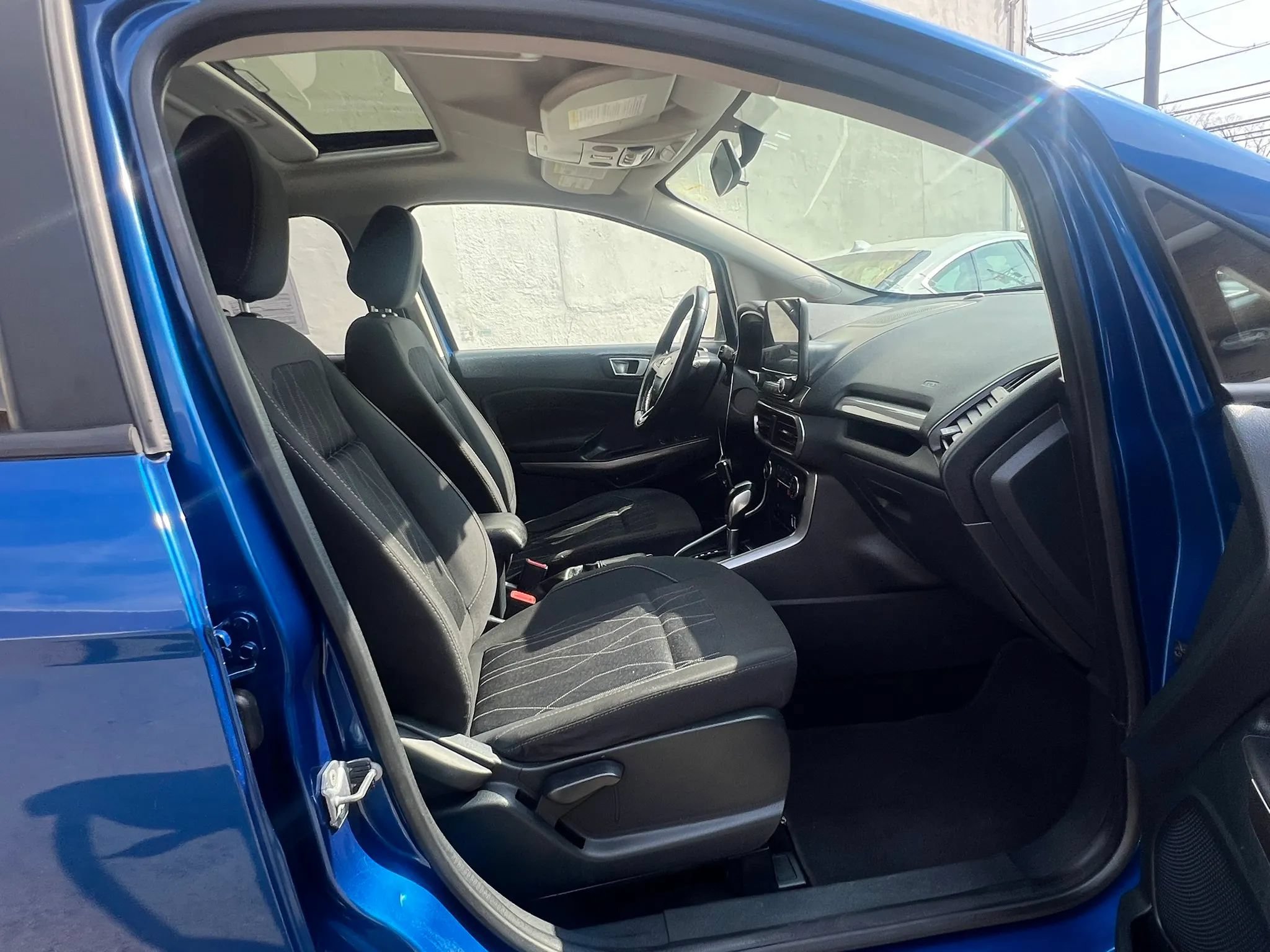 Used 2019 Ford EcoSport SE w/ SE Convenience Package AWD/4WD image 33