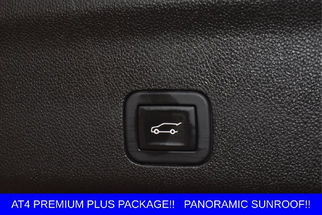 Used 2025 GMC Yukon AT4 w/ AT4 Premium Plus Package AWD/4WD image 10
