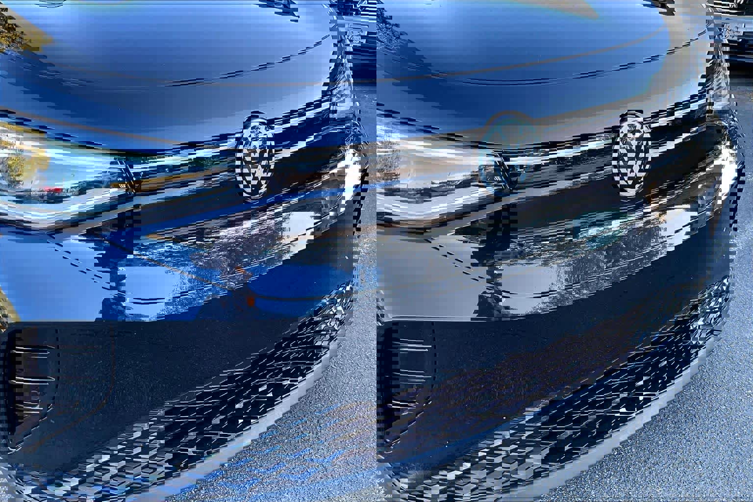 Used 2023 Volkswagen ID.4 S image 32