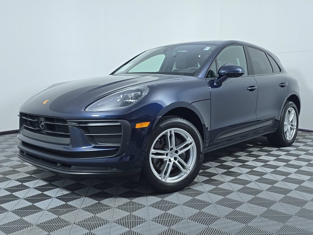 Certified 2023 Porsche Macan Turbo AWD/4WD image 1